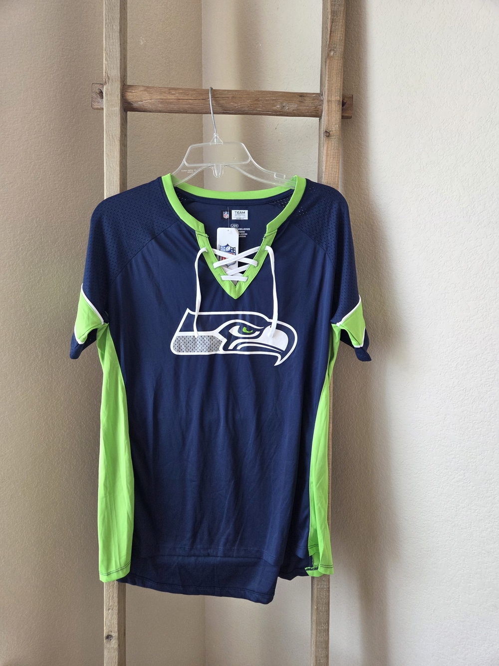 NFL Womens Seattle Seahawks Jersey-style Top, LG